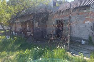 будинок за адресою Лісна