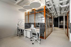 коммерческая по адресу Кловский спуск, 7a