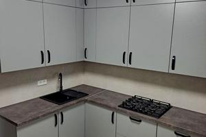 квартира за адресою Довженка вул., 4