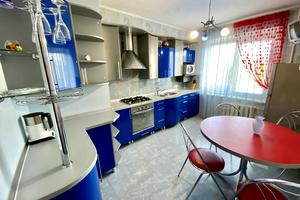 квартира по адресу Героев просп., 40