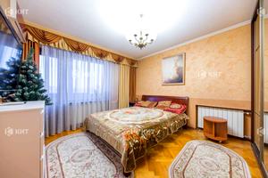 квартира за адресою Космічна вул., 24а
