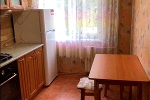 квартира за адресою Калинова вул., 83
