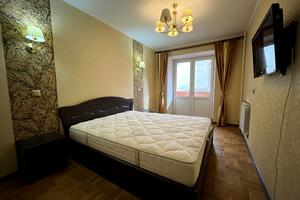 квартира за адресою П'ятницька вул., 68