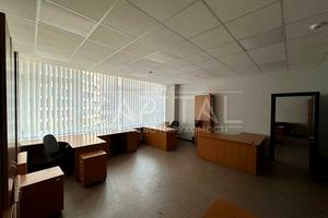 комерційна за адресою Кудрявський узвіз, 7
