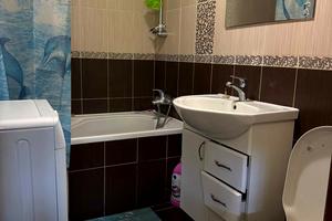 будинок за адресою вулиця Петра Дорошенка, 38