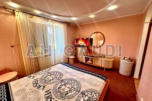 квартира за адресою Садова вул., 42а