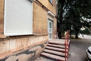 комерційна за адресою Петра Калнишевського вул. (Харитонова), 9