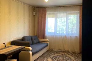 квартира за адресою Платанова вул., 82