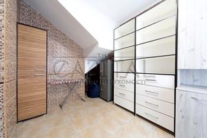 будинок за адресою с. Петропавлівська борщагівка, Соборна вул. ()