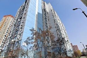 квартира по адресу Драгоманова, 1