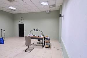 комерційна за адресою Володимира Івасюка просп. (Героїв Сталінграду), 8