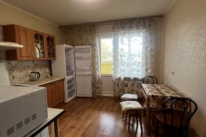 квартира за адресою Академіка Глушкова просп., 9-Є