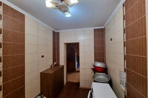 будинок за адресою Івасюка