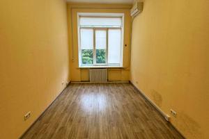 комерційна за адресою Воскресенська вул. (Леніна), 14