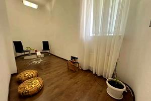 комерційна за адресою Мечникова вул., 3
