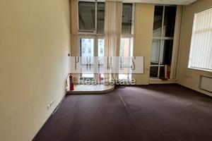 комерційна за адресою Олександра Кониського вул., 28А-30А