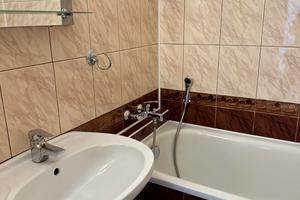 квартира за адресою Наукова вул., 44