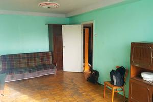 квартира за адресою Автозаводська вул., 25