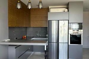 квартира за адресою Літературна вул., 8