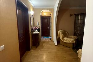 квартира за адресою Запорізька вул., 4