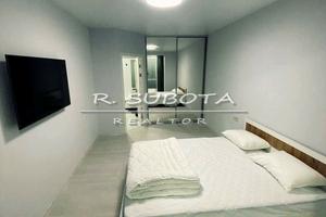 квартира за адресою Набережна Перемоги вул., 44п