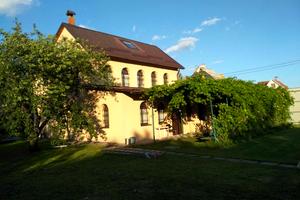 дом по адресу с. Вишенки, Центральна, 1