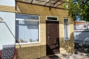 будинок за адресою с. Левків, Партизанська, 35