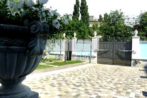 будинок за адресою Звіринецька вул., 82