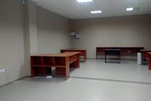 комерційна за адресою Харківське шосе, 19