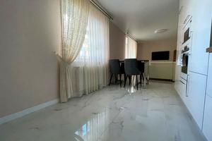 квартира за адресою Злуки просп., 47