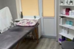 комерційна за адресою Урлівська вул., 8-А