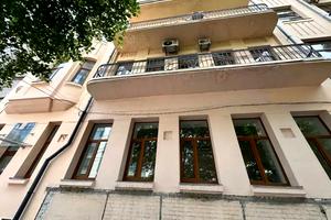 коммерческая по адресу Мечникова ул., 11
