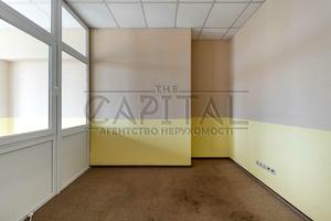 комерційна за адресою Антоновича вул. (Горького), 33В