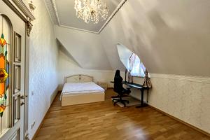 будинок за адресою Андріївська вул., 10
