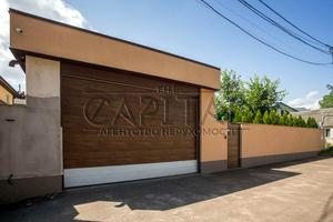 будинок за адресою Порічкова вул., 140