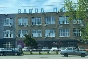 участок по адресу Михаила Комарова ул., 25