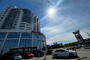 комерційна за адресою Степана Бандери вул., 2/1а