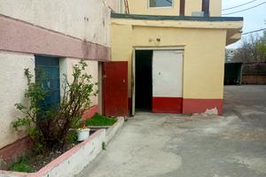 комерційна за адресою Князя Ярослава Мудрого просп., 27а