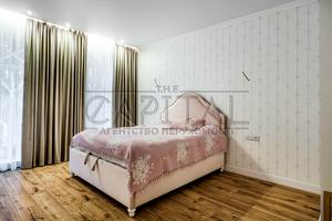 будинок за адресою Центральна вул., 9Б