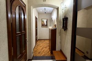 квартира по адресу Драгоманова ул., 3