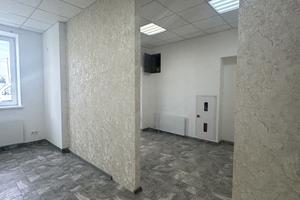 комерційна за адресою Машинобудівників вул., 31