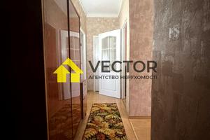 квартира за адресою Соборності вул. (Жовтнева), 77