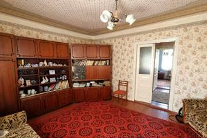 дом по адресу ватутіна, 10