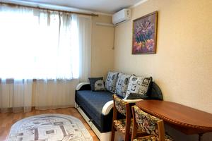 квартира за адресою Рибальська вул., 8
