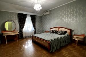 будинок за адресою 10 провулок, 1