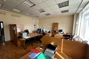комерційна за адресою Кудрявський узвіз, 7
