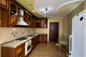квартира за адресою Зодчих вул., 4