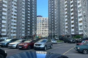 комерційна за адресою Ревуцького вул., 54