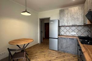 квартира за адресою Урожайна вул., 7-А