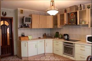 квартира за адресою Анни Ахматової вул., 3
